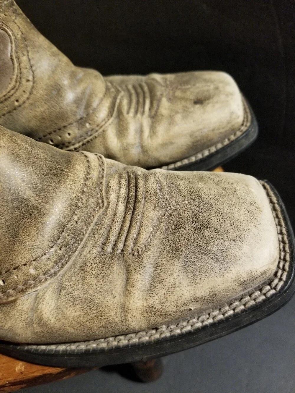 Ariat Fatboys Squaretoe Distressed Brown Blue Embroider Cowboy Western Boots 9B